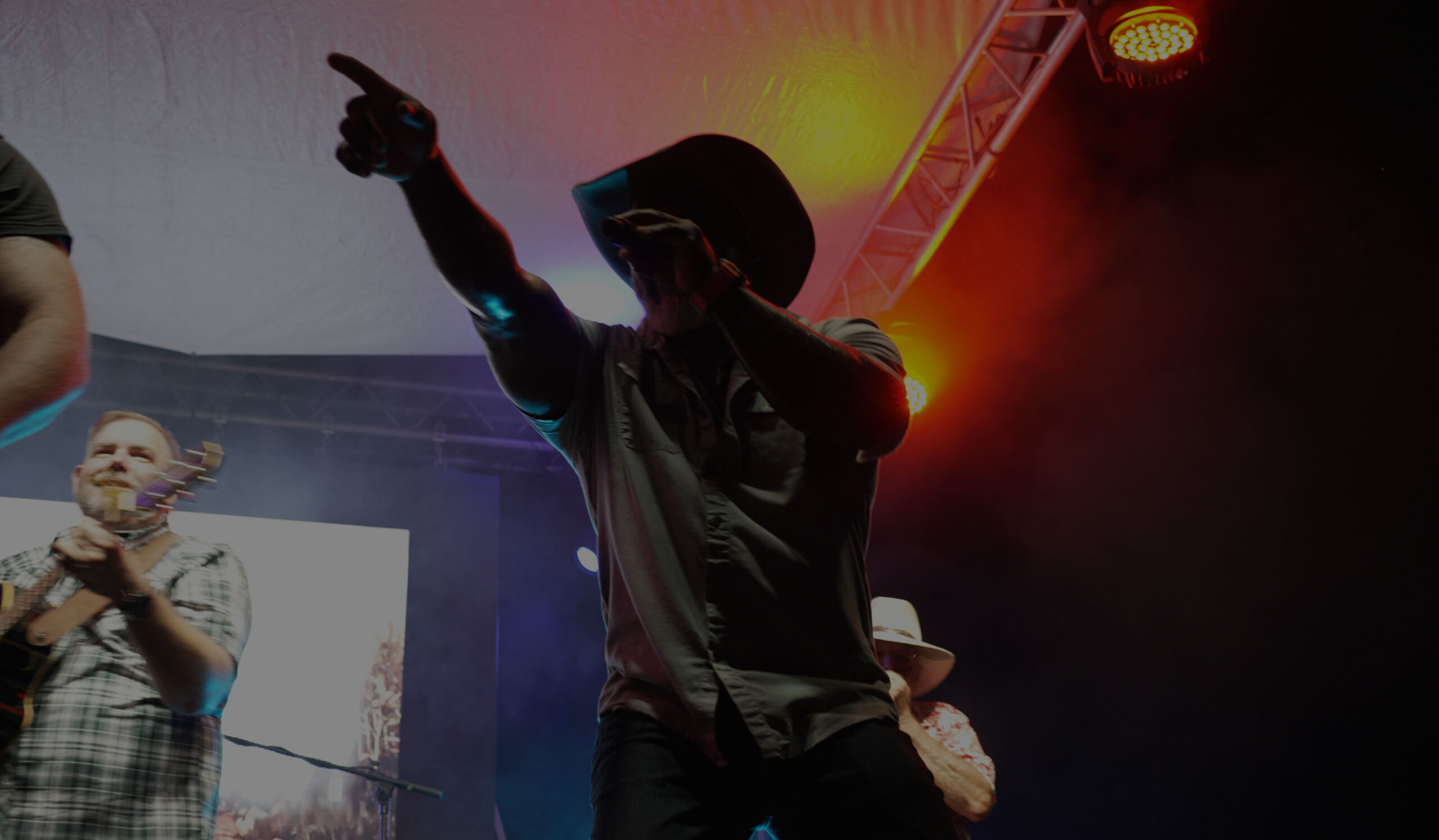 mike whosoever south live